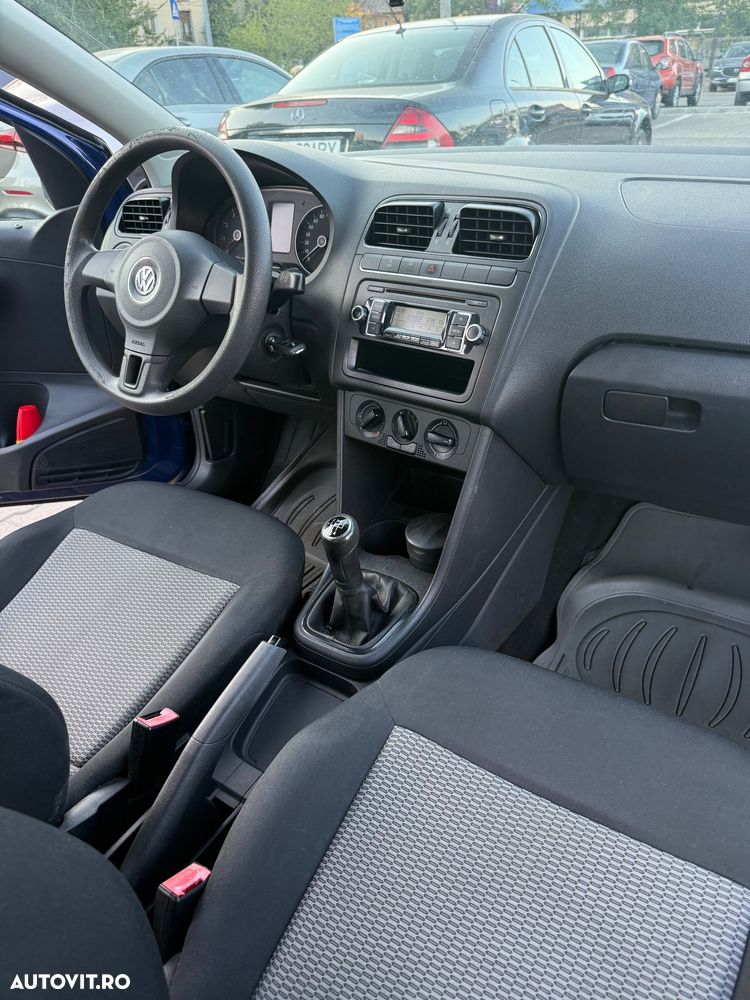 Volkswagen Polo 1.2 Attractive - 13