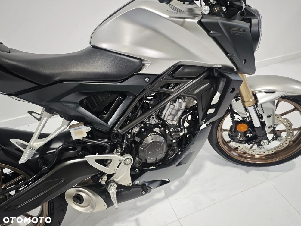 Honda CB - 10