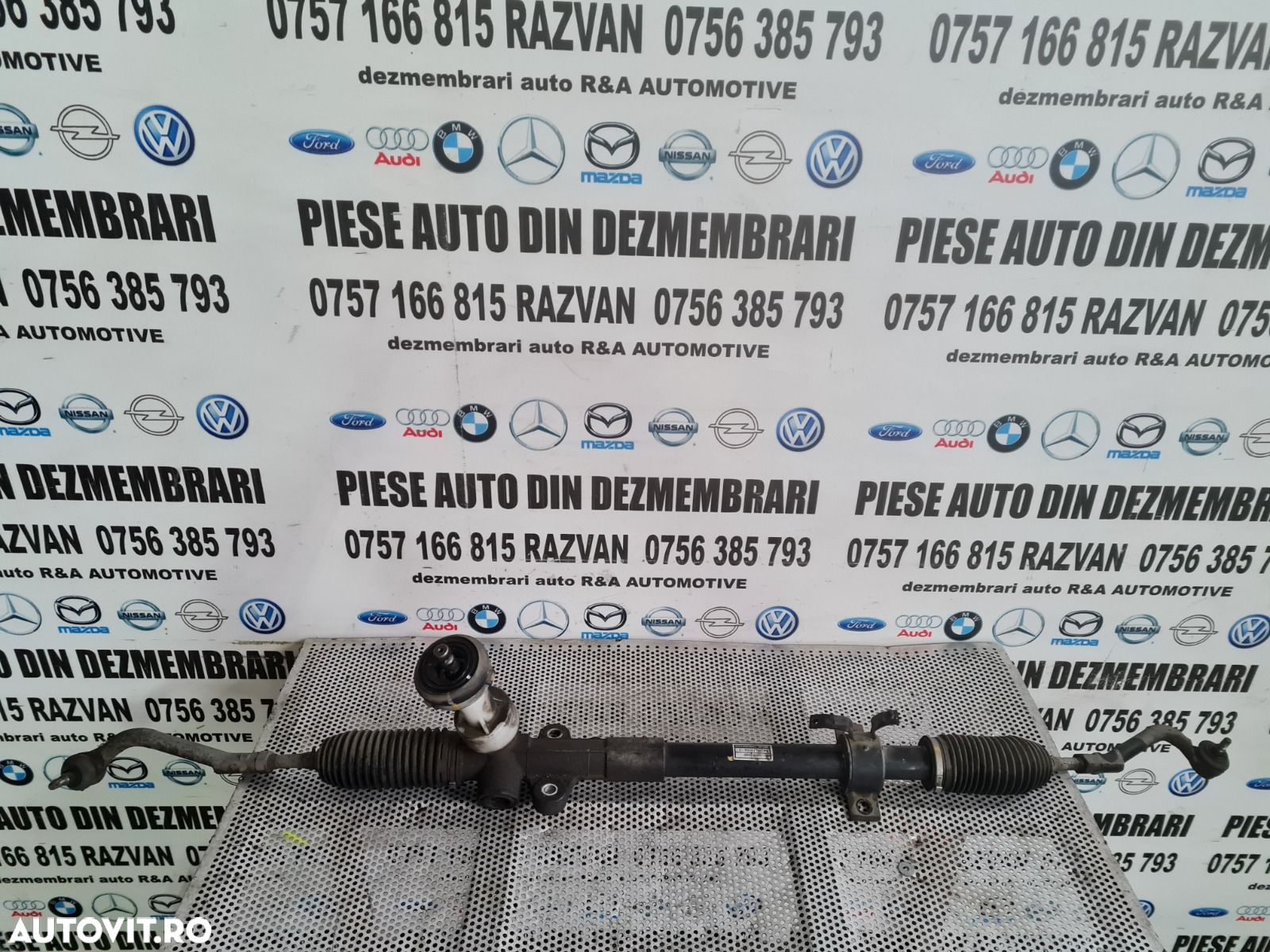 Caseta Directie Hyundai IX35 An 2009-2010-2011-2012-2013-2014-2015 Volan Stanga Cod 56500-2S000 Dezmembrez Hyundai IX35 2.0 Benzina 2x4 Cod Motor G4KD An 2009-2010-2011-2012-2013-2014-2015 Volan Stanga - 1