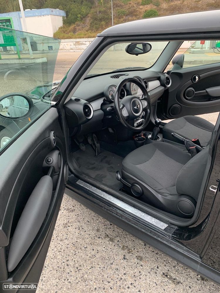 MINI 3 Portas One D - 9