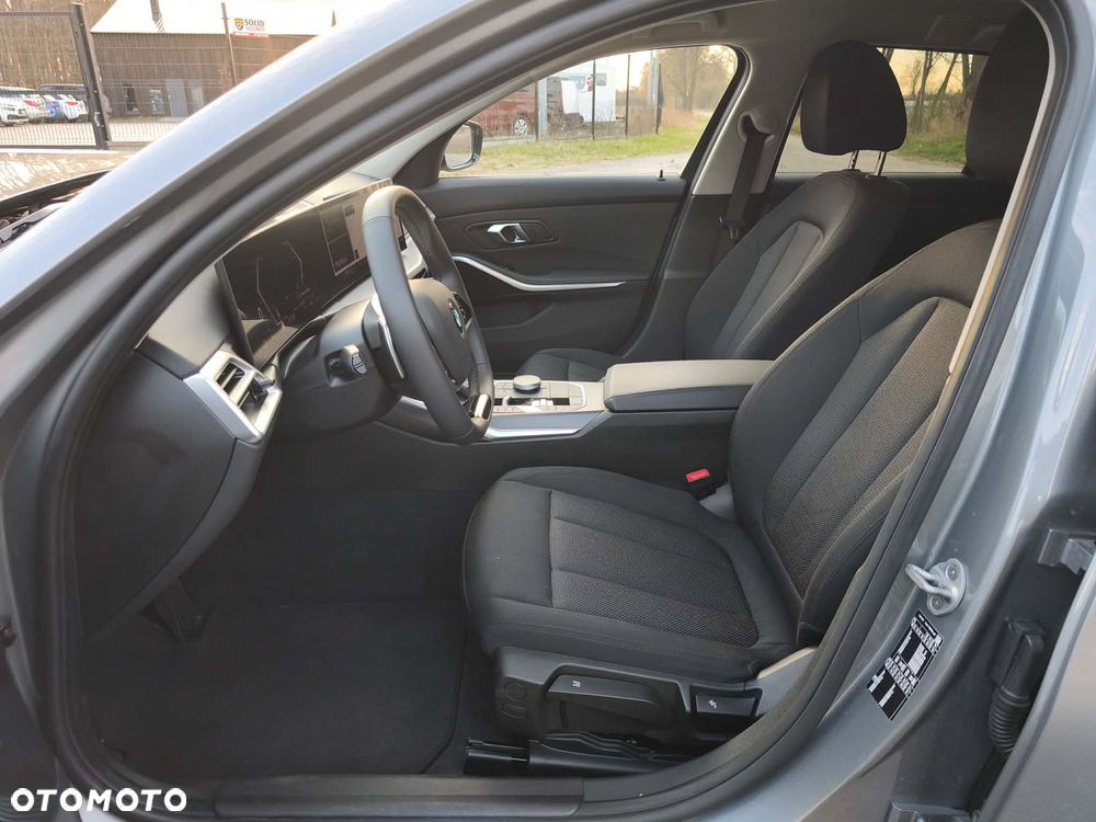 BMW Seria 3 318d Advantage - 19