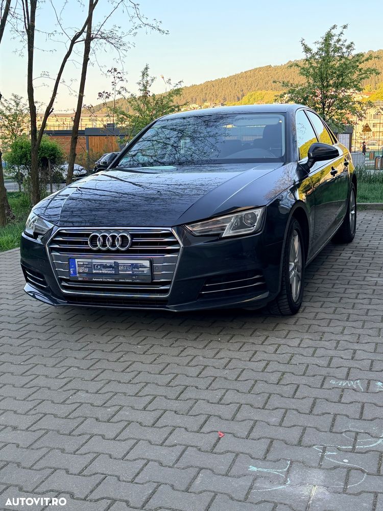 Audi A4 2.0 TDI ultra S tronic - 1