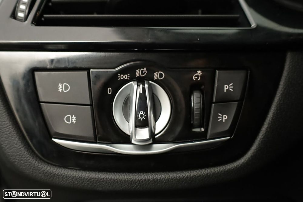 BMW 530 e Line Luxury - 18