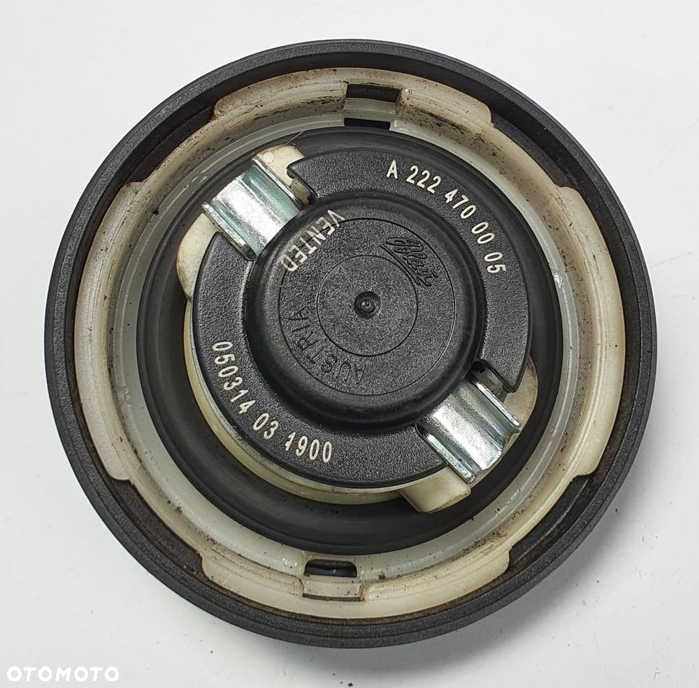 KOREK WLEWU PALIWA MERCEDES W176 A2224700005 - 2