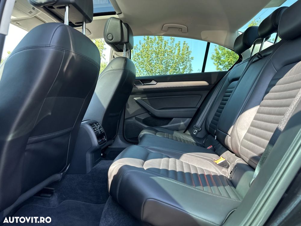 Volkswagen Passat 2.0 TDI DSG 4Motion Highline - 13