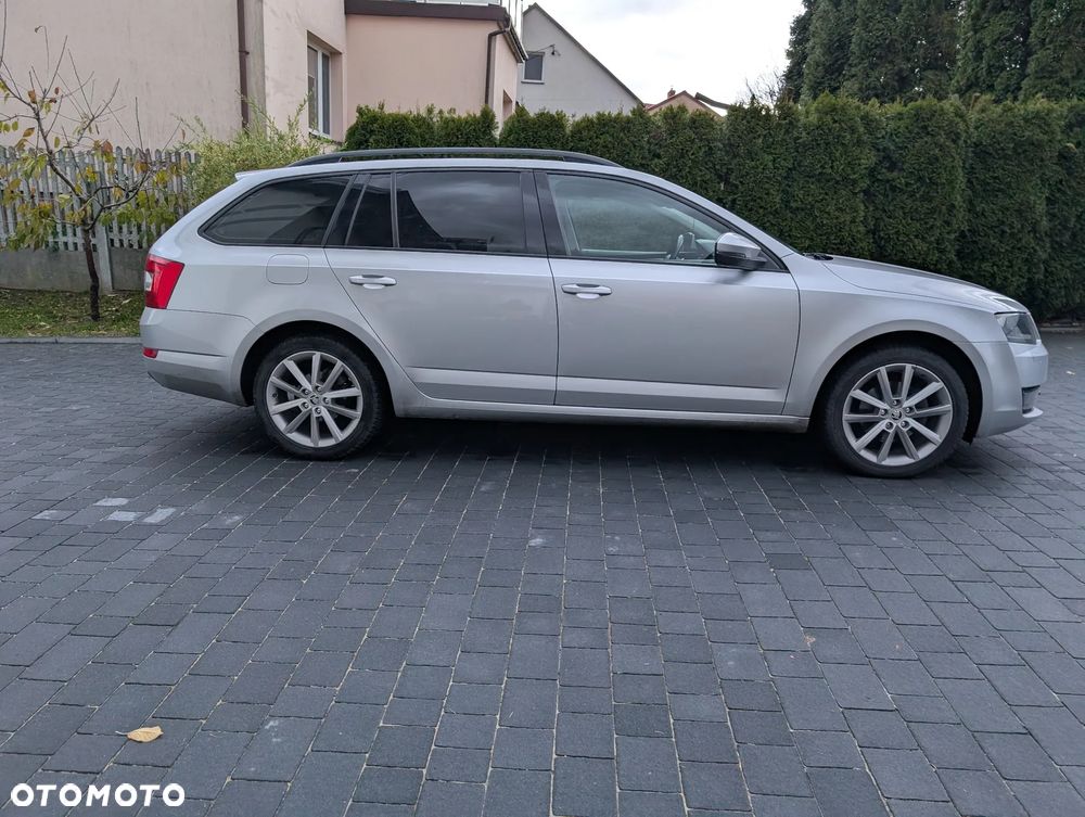 Skoda Octavia 2.0 TDI Style DSG - 1