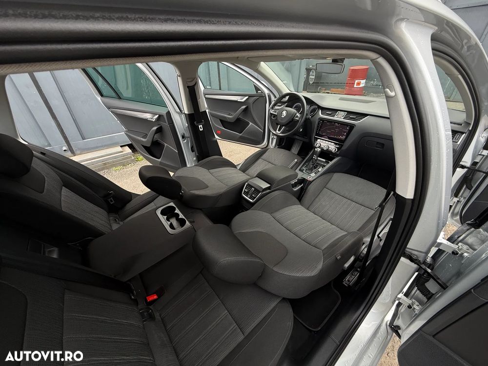 Skoda Octavia 1.6 TDI DSG Ambition - 16