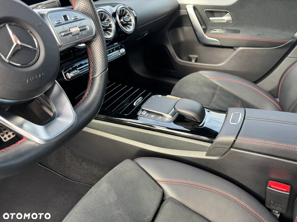 Mercedes-Benz Klasa A 250 e PHEV AMG Line 8G-DCT - 30
