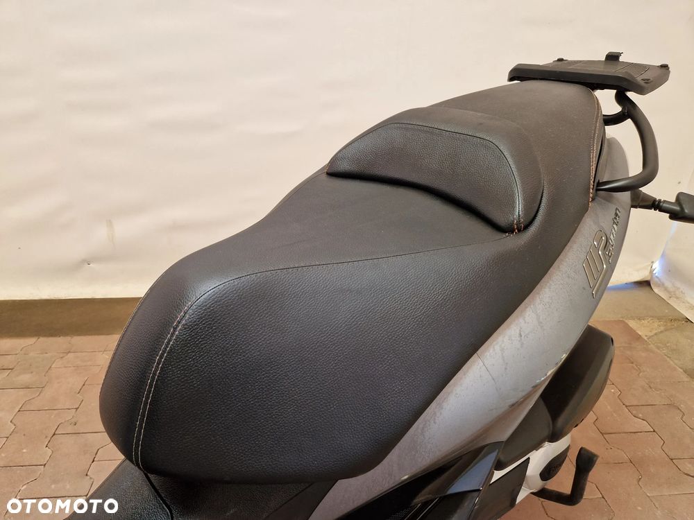 Piaggio MP-3 - 33