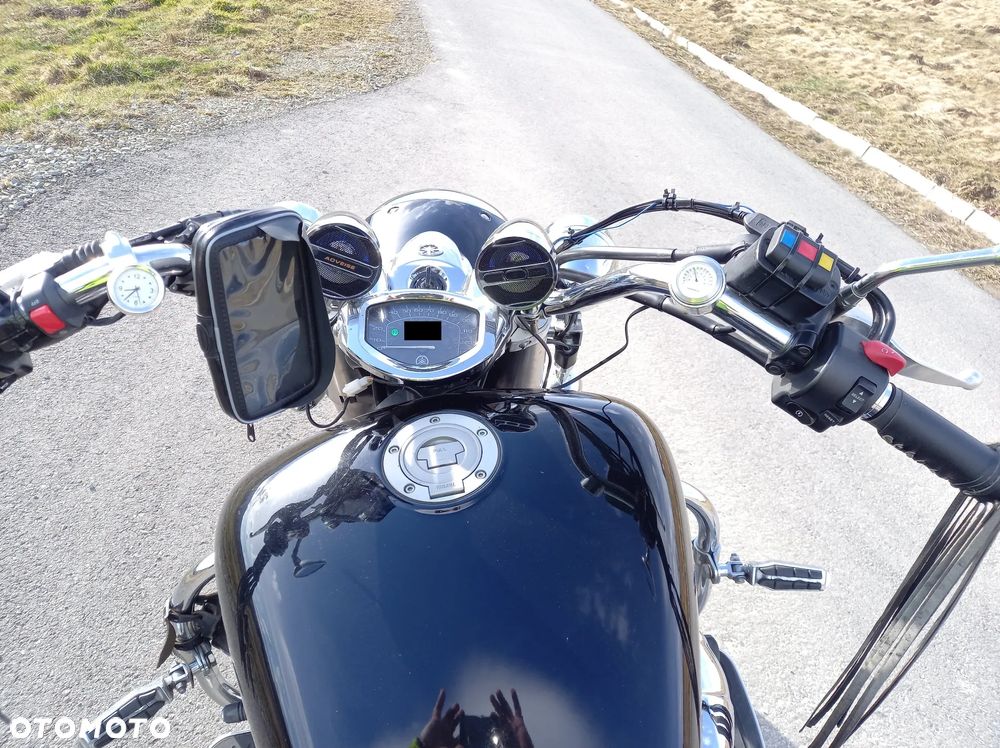 Yamaha XVS - 7