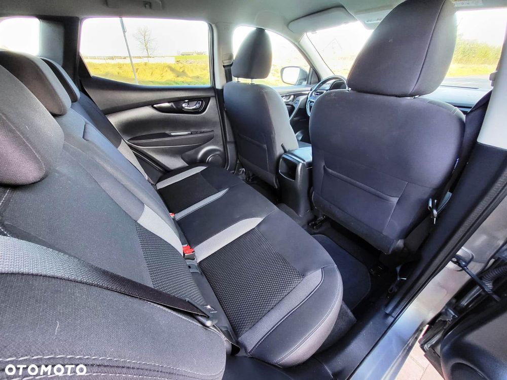 Nissan Qashqai 1.7 dCi N-Connecta - 9