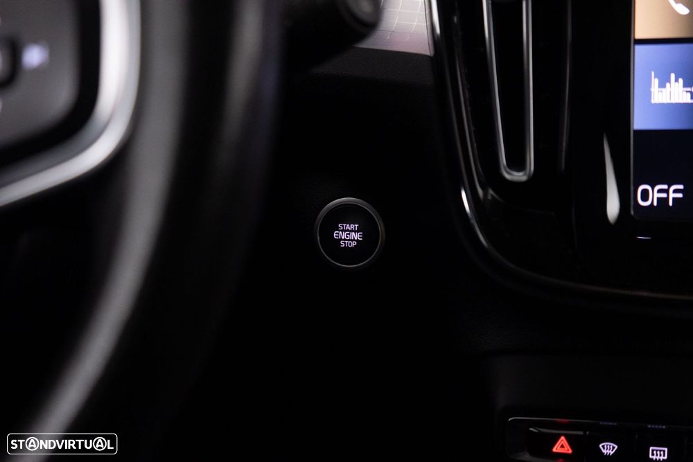 Volvo XC 40 1.5 T5 PHEV Momentum Plus - 29