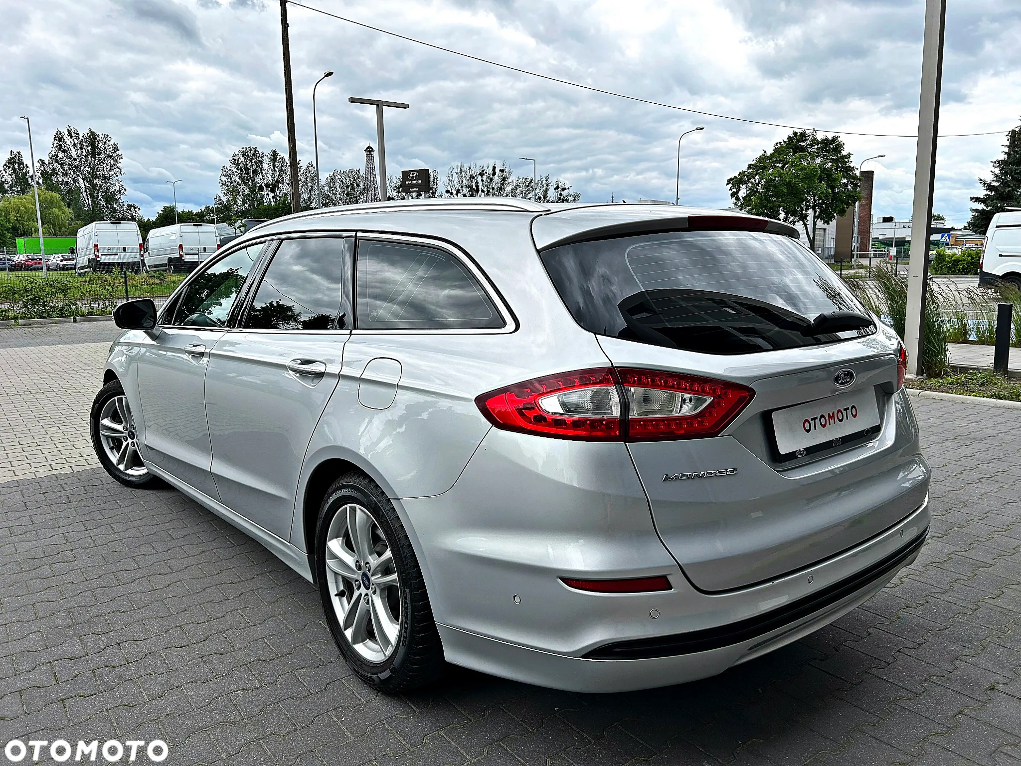Ford Mondeo 2.0 TDCi Start-Stopp Titanium - 4