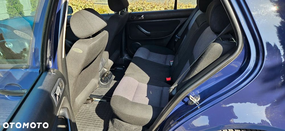 Volkswagen Golf - 10