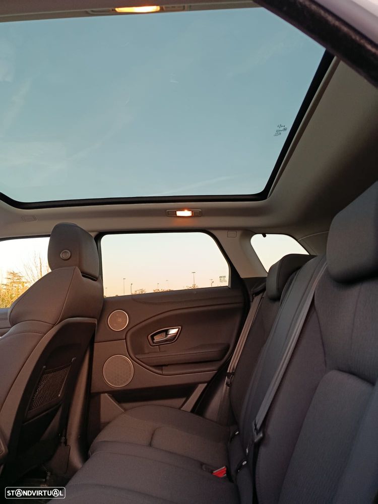 Land Rover Range Rover Evoque 2.0 D150 - 23