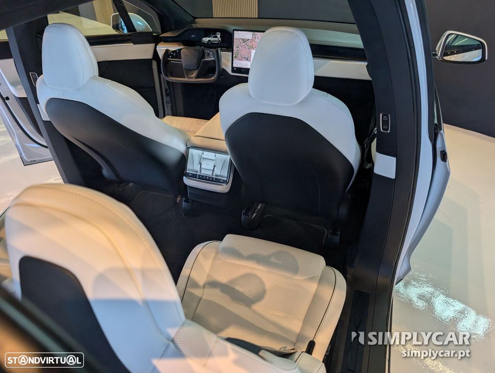 Tesla Model X Plaid AWD - 10