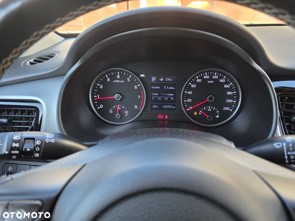Kia Stonic 1.0 T-GDI DCT OPF Platinum Edition - 8