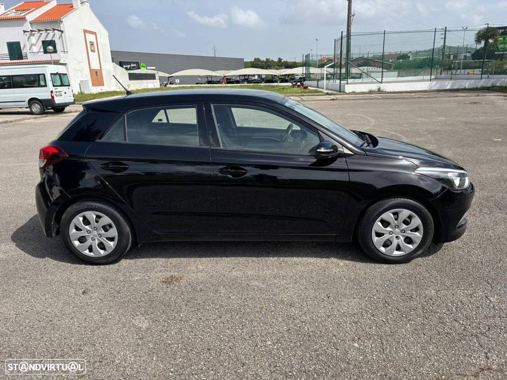 Hyundai i20 1.1 CRDi Access+Bluetooth+Comandos no Volante - 5