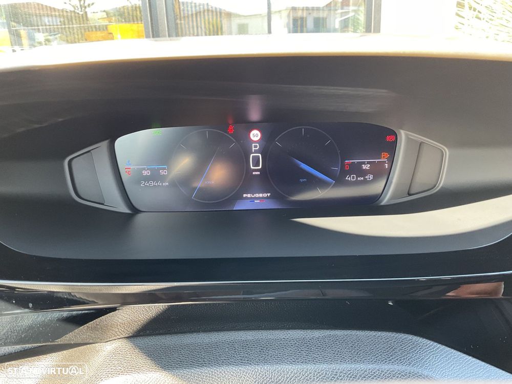 Peugeot 308 SW 1.5 BlueHDi Allure Pack EAT8 - 24
