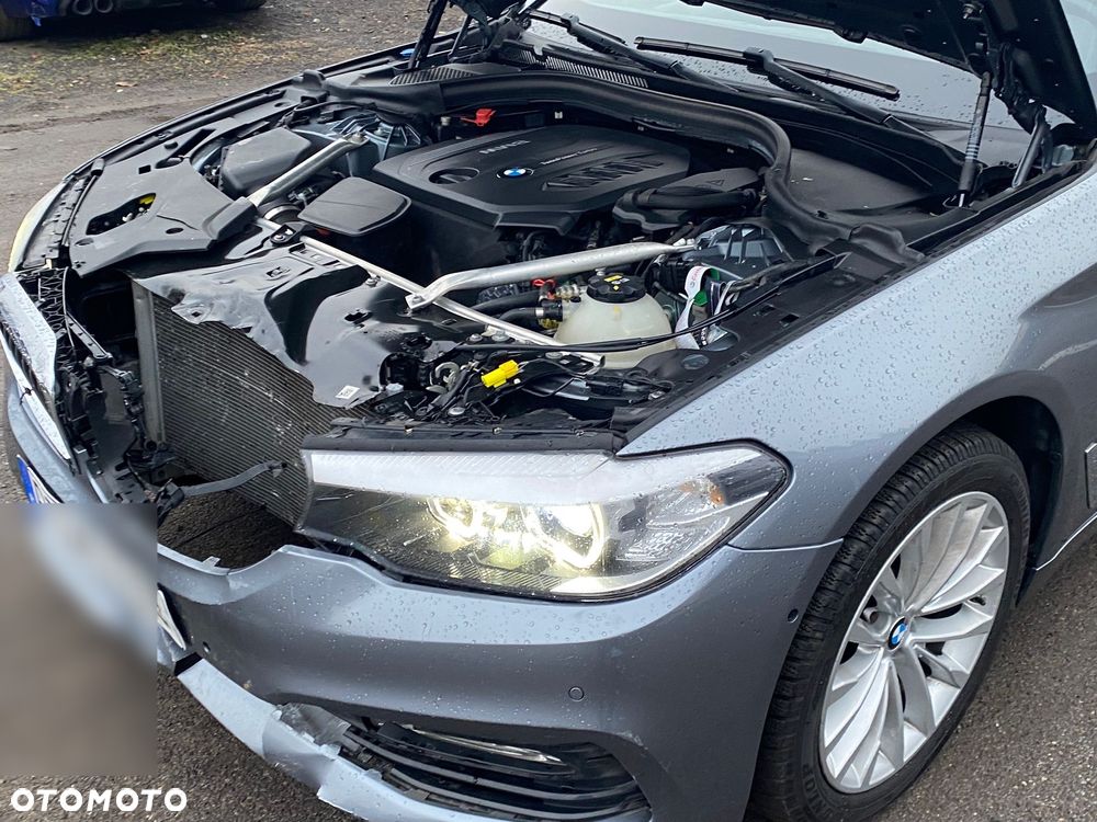 BMW Seria 5 520d xDrive Luxury Line sport - 8