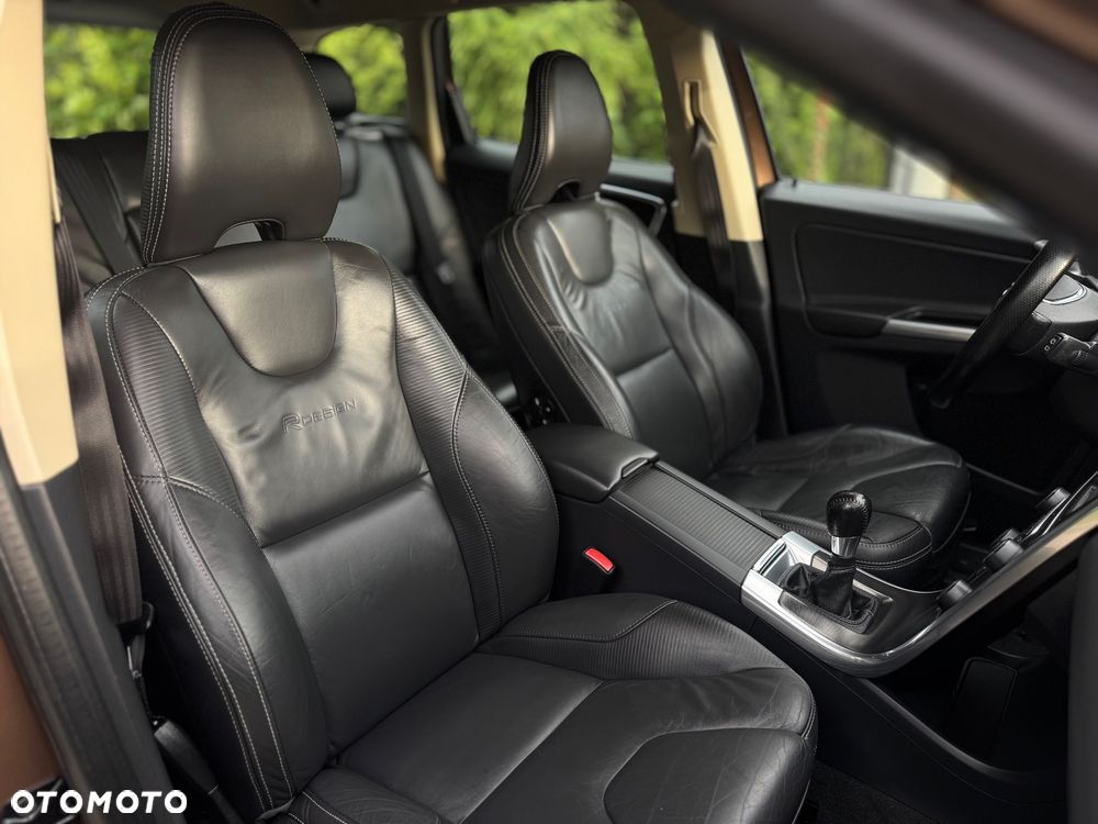 Volvo XC 60 D4 R-Design Kinetic - 13