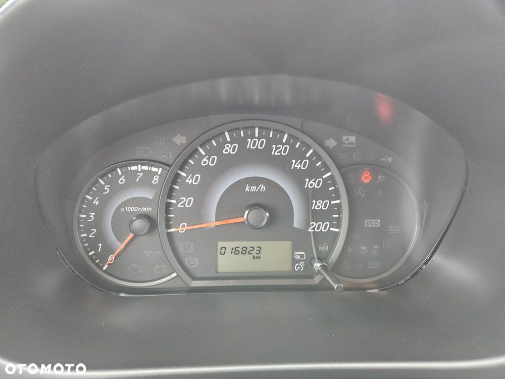 Mitsubishi Space Star - 16