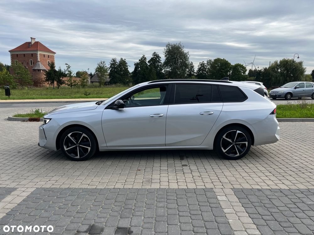 Opel Astra 1.5 D Automatik Edition - 4