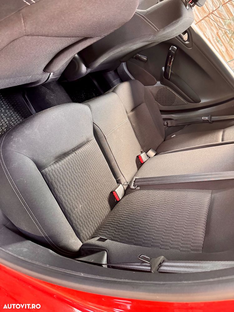 Peugeot 208 1.2 L PureTech Active - 11
