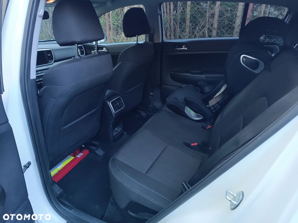 Kia Sportage - 16