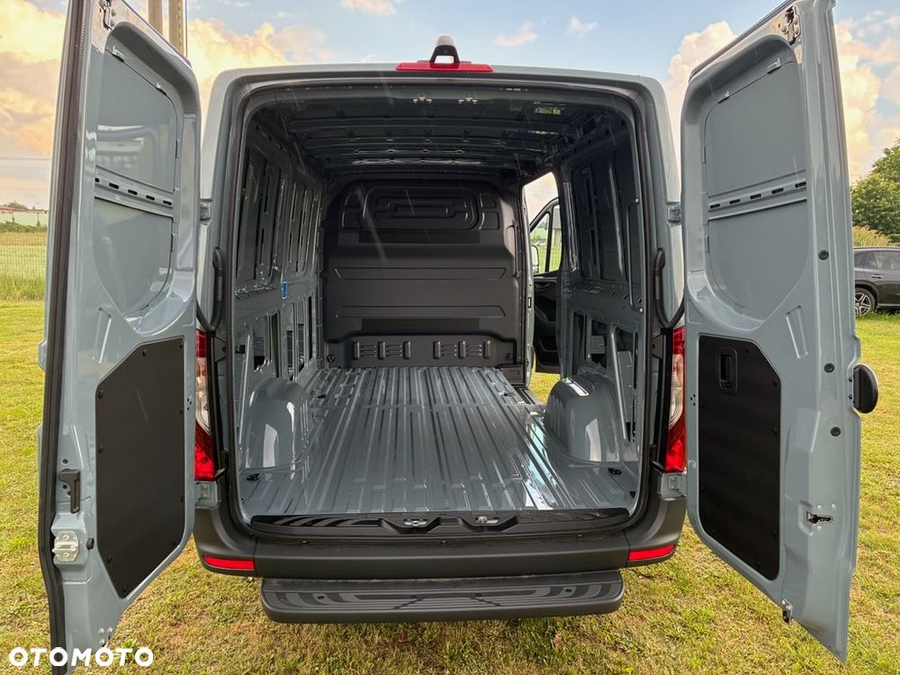 Mercedes-Benz SPRINTER 315 CDI Furgon PRO L2H1 - 17