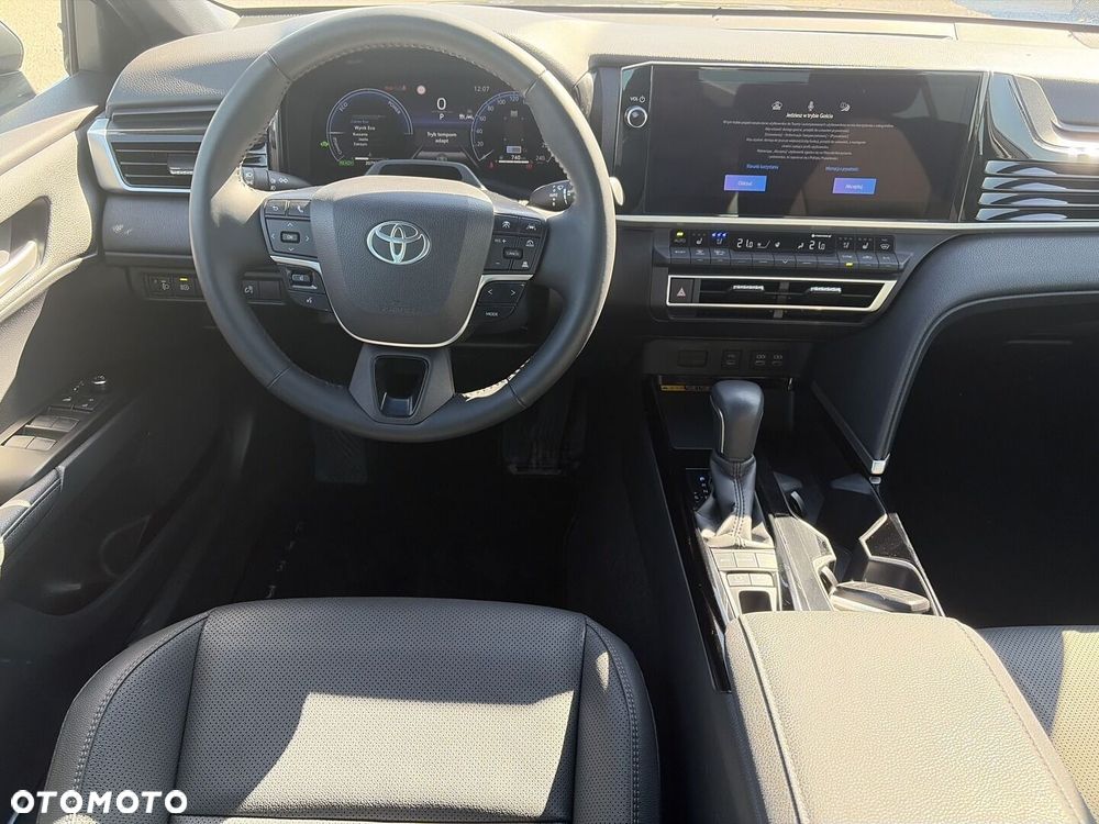 Toyota Camry - 14