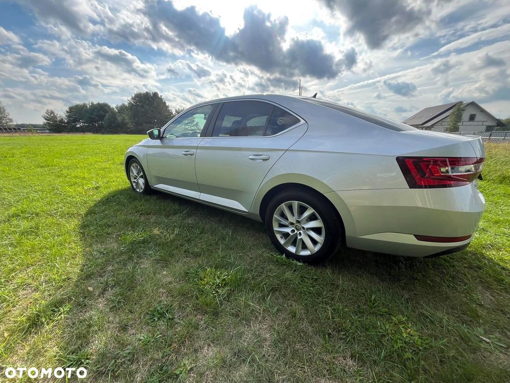 Skoda Superb 1.5 TSI ACT Ambition - 3