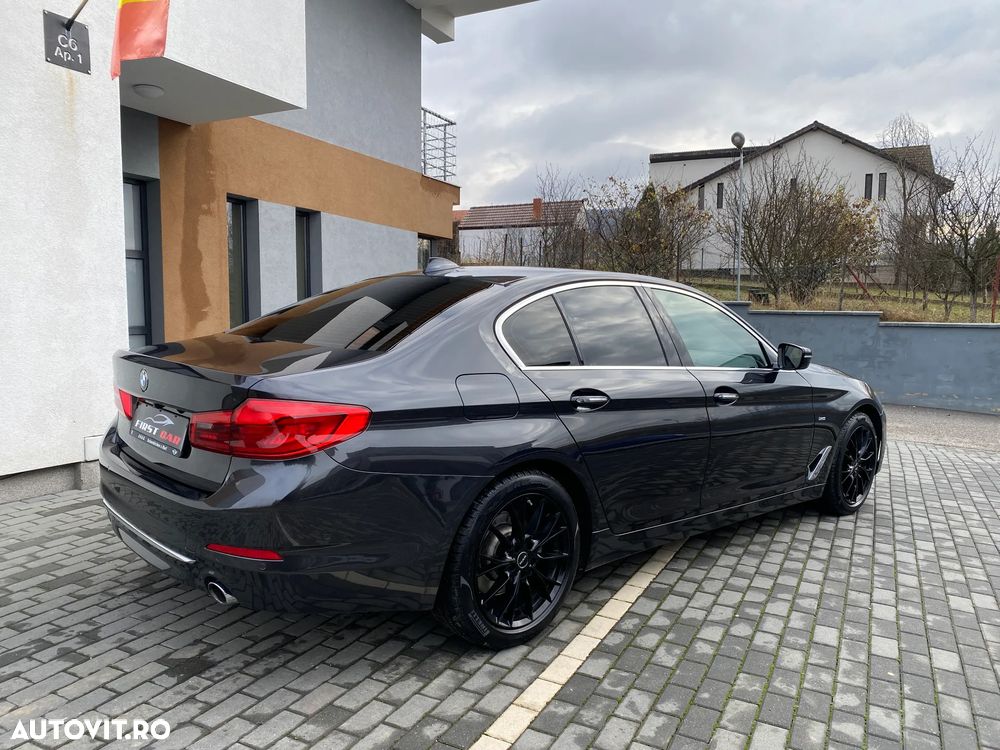 BMW Seria 5 530i xDrive AT - 16