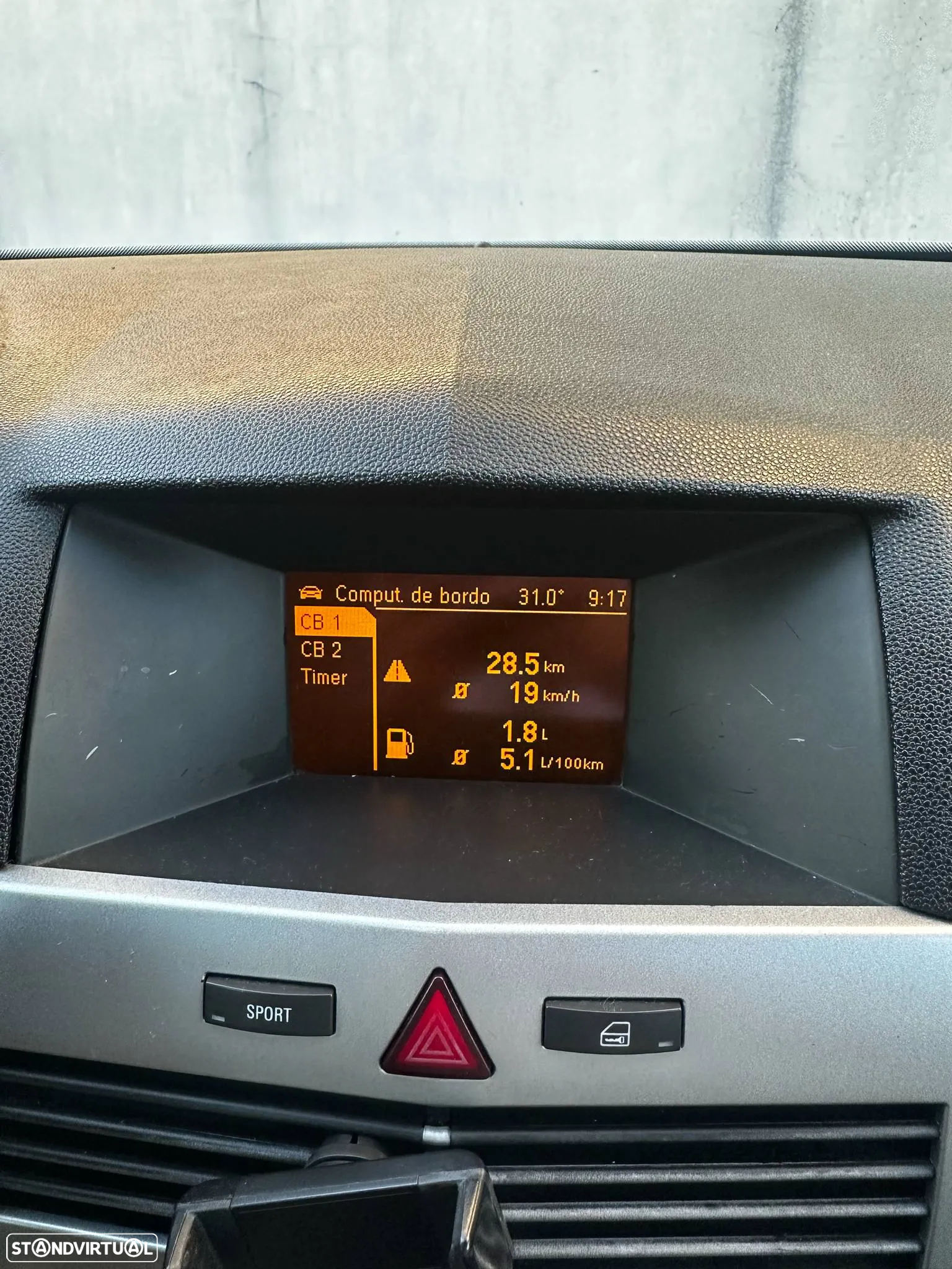 Opel Astra GTC 1.7 CDTi - 10
