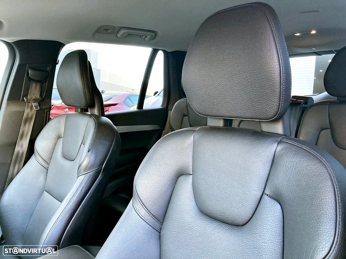 Volvo XC 90 - 23