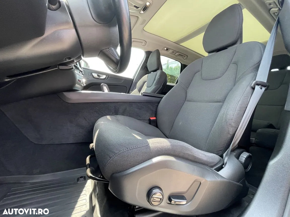 Volvo XC 60 T6 AWD Recharge Geartronic Inscription Expression - 10