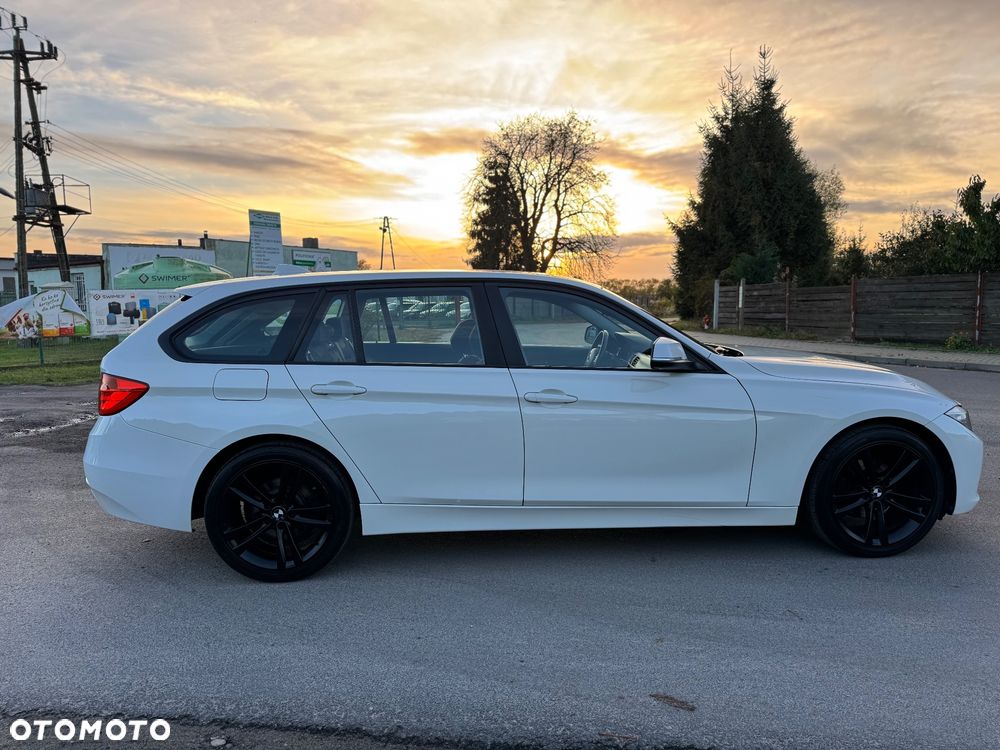 BMW Seria 3 318d Touring - 6
