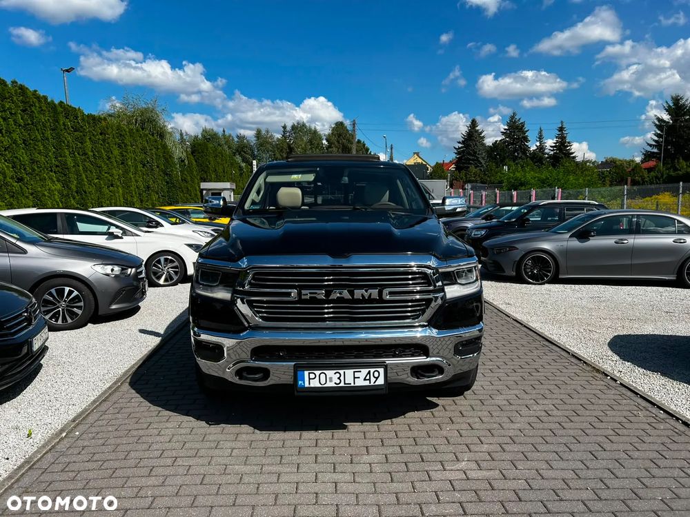 RAM 1500 5.7 Crew Cab Longbed Laramie Chrome - 3