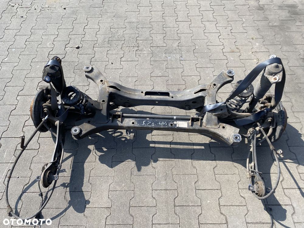 BELKA TYŁ WÓZEK ZAWIESZENIE HYUNDAI TUCSON II III 2WD GDI