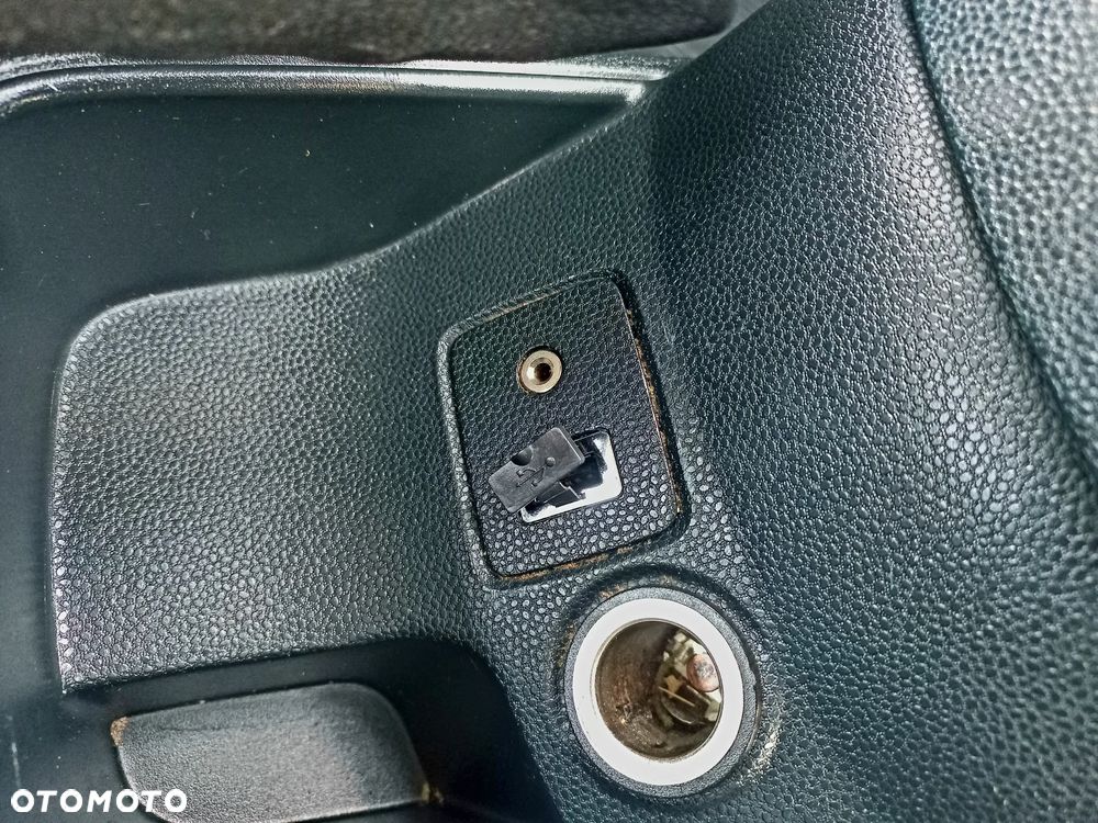 Ford Fiesta 1.4 Titanium - 19