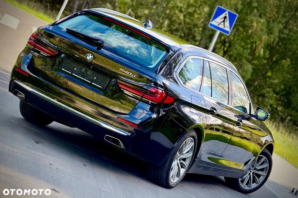 BMW Seria 5 540d xDrive mHEV Luxury Line - 14