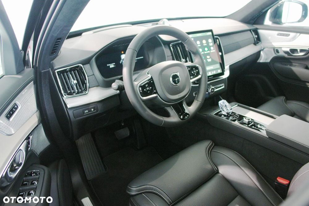 Volvo XC 90 T8 AWD Plug-In Hybrid Ultra Black Edition 7os - 15