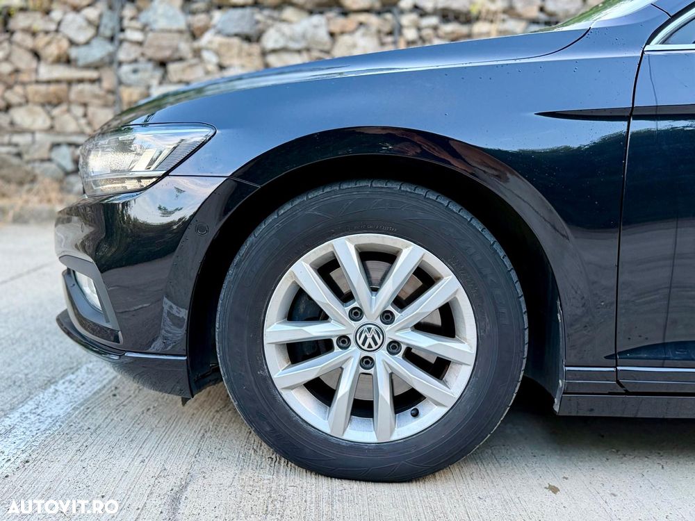 Volkswagen Passat 2.0 TDI DSG Comfortline - 30
