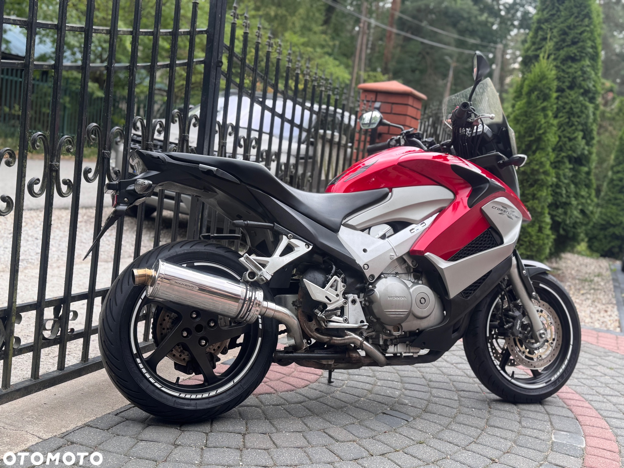 Honda VFR - 4