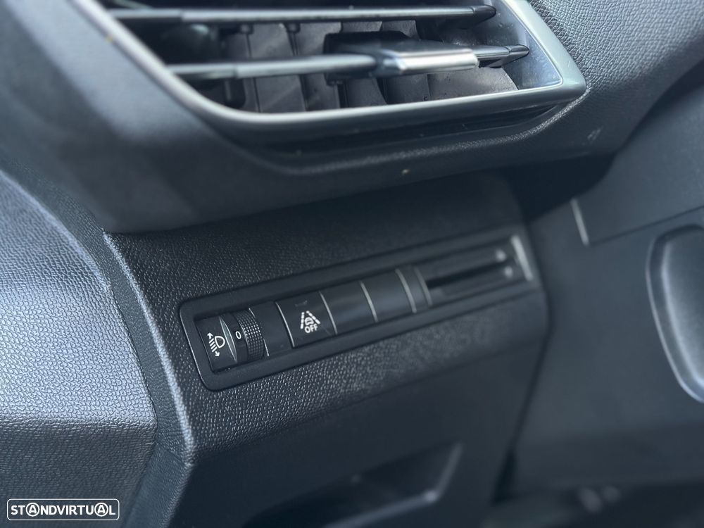 Peugeot 5008 1.5 BlueHDi Allure Pack EAT8 - 12