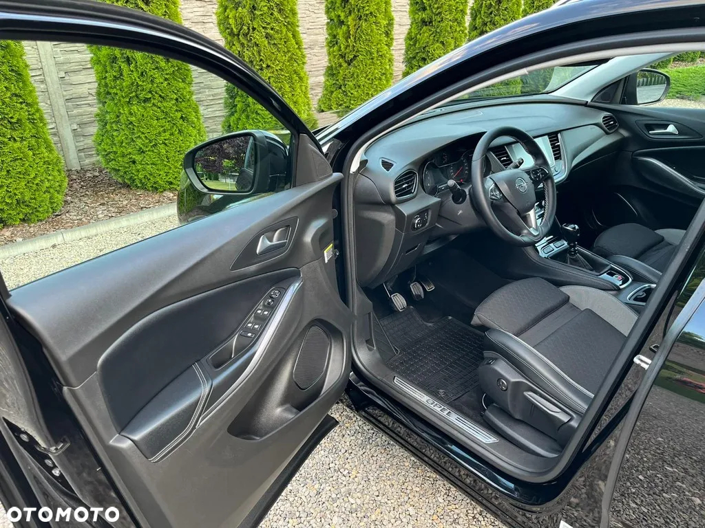 Opel Grandland X 1.2 Start/Stop INNOVATION - 28