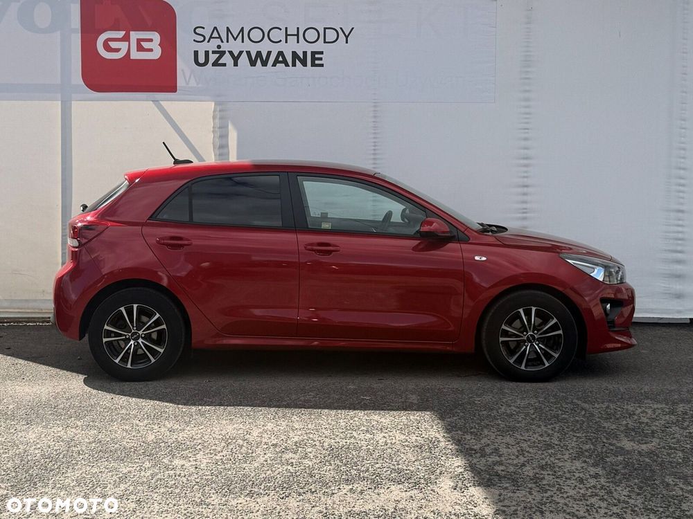 Kia Rio - 6