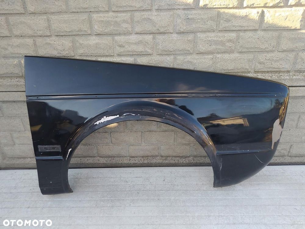 VW GOLF MK1 Mk1 CABRIO BŁOTNIK PRAWY PRZEDNI - 1