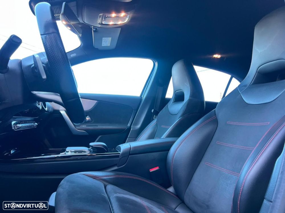 Mercedes-Benz A 180 d AMG Line Aut. — fotografia 5