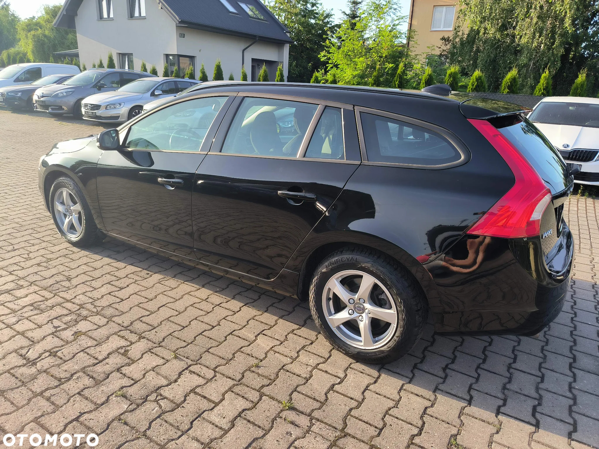Volvo V60 D2 Drive-E Dynamic Edition (Kinetic) - 3